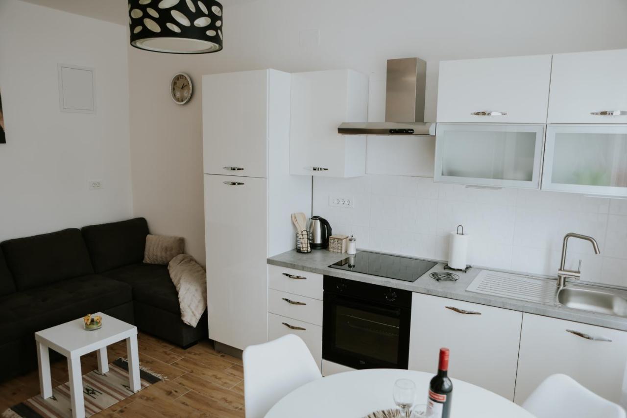 Apartman Nikola Gospić Kültér fotó