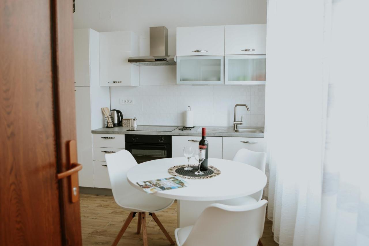 Apartman Nikola Gospić Kültér fotó
